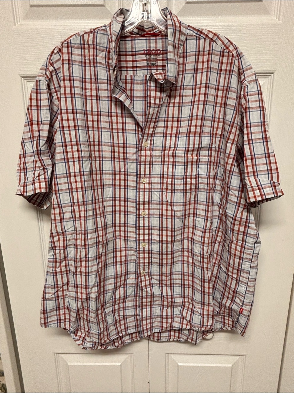 Izod Short-Sleeve Plaid Button-Down Shirt in Red & White